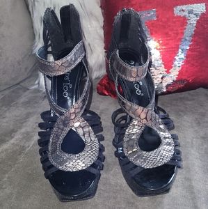 Blade Suede with Silver accents